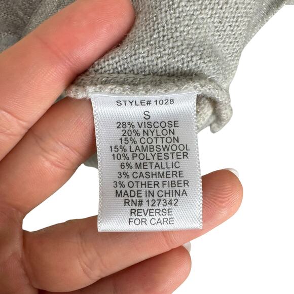 Beyond Vintage Gray Knit White Stripe Silver Sparkle Short Dolman Sleeve Sweater - Picture 11 of 12